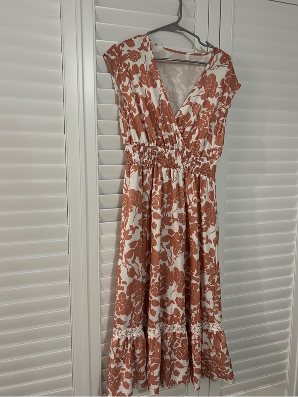 Floral V-Neck Midi Dress in Rust and Cream